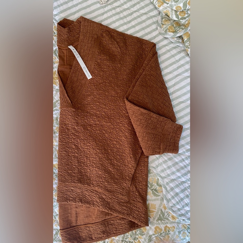 Lululemon Oversized V-Neck Pullover NWOT - Picture 3 of 4